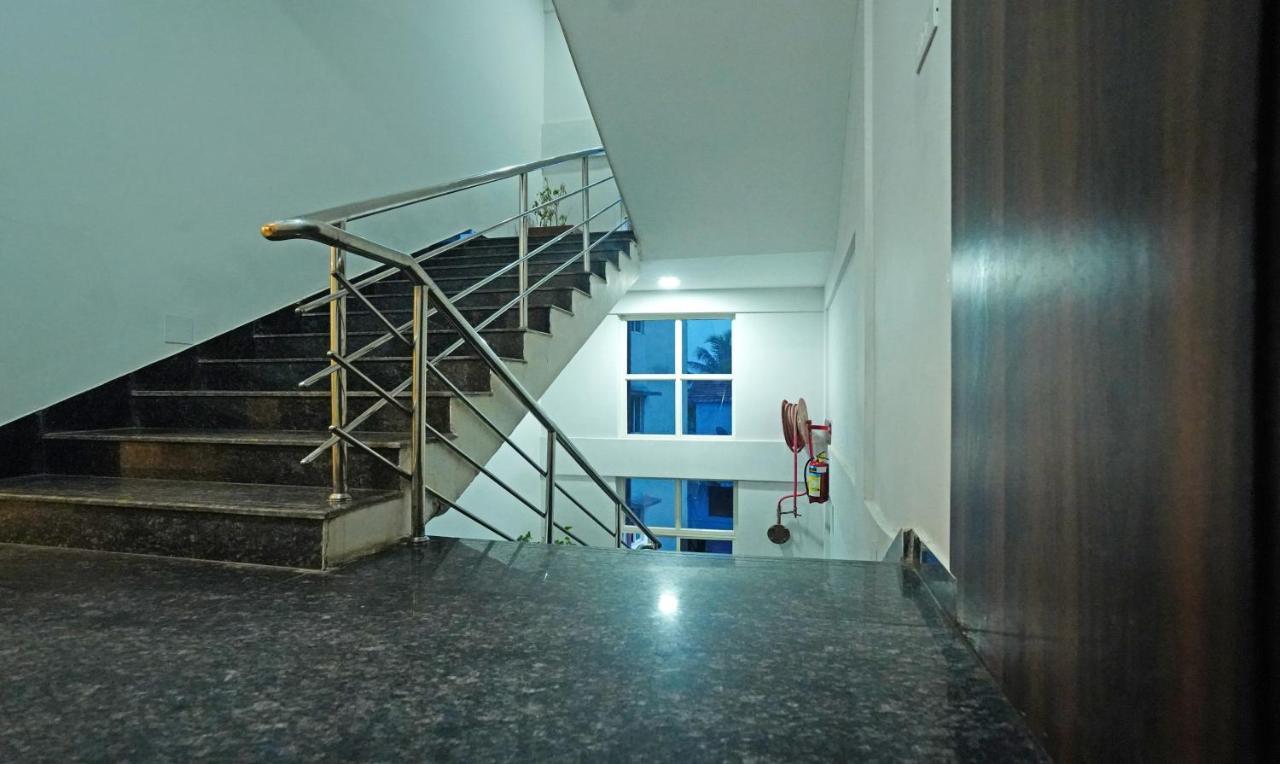 Treebo Lazystay Grand Patia Бхубанешвара Экстерьер фото
