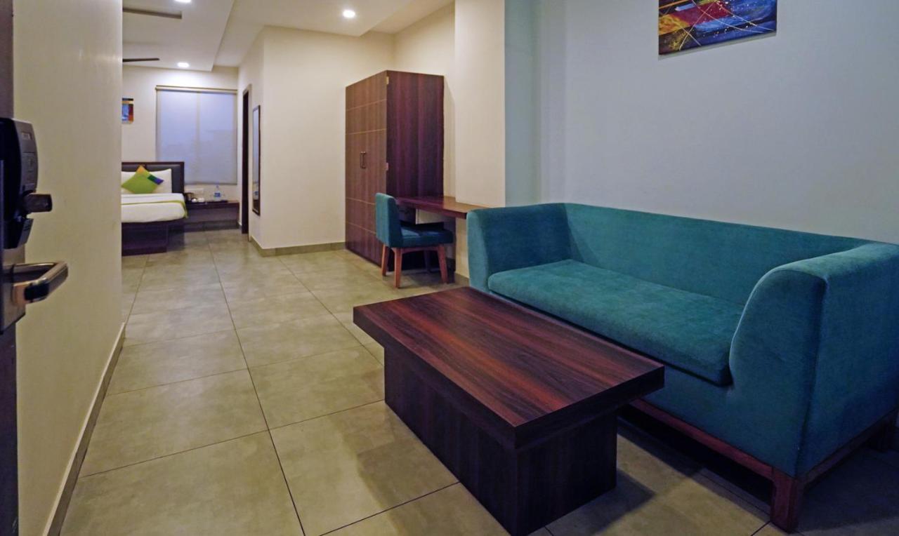 Treebo Lazystay Grand Patia Бхубанешвара Экстерьер фото